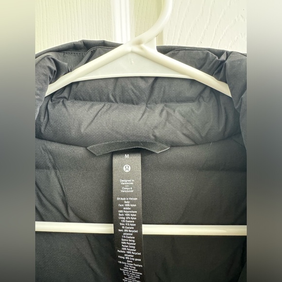 Lululemon Storm break Coat Insulated in black - Picture 10 of 15